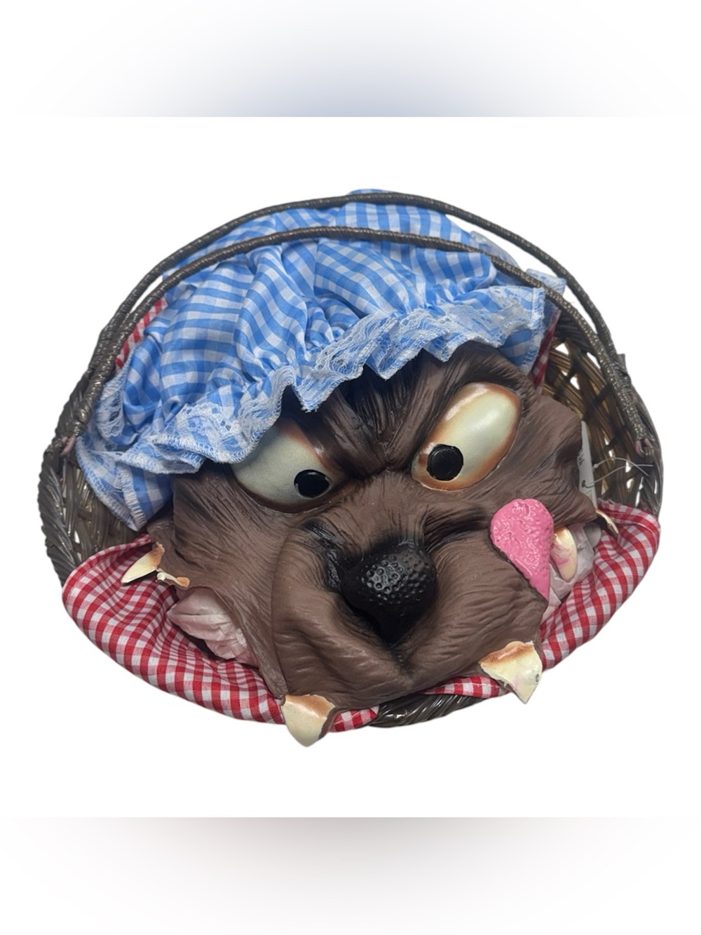 Rubie’s brand NWT discontinued basket with wolf head costume accessory / decor.